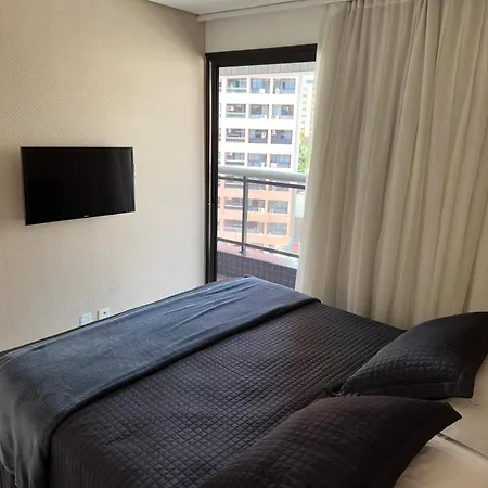 Apartmento Com Piscina Beira Mar