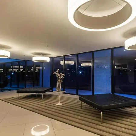 Apartmento Com Piscina Beira Mar *